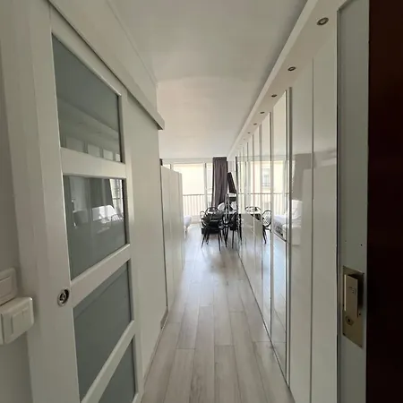 Like Arc De Triomphe, Champs Elysees, Tour Eiffel Apartment *