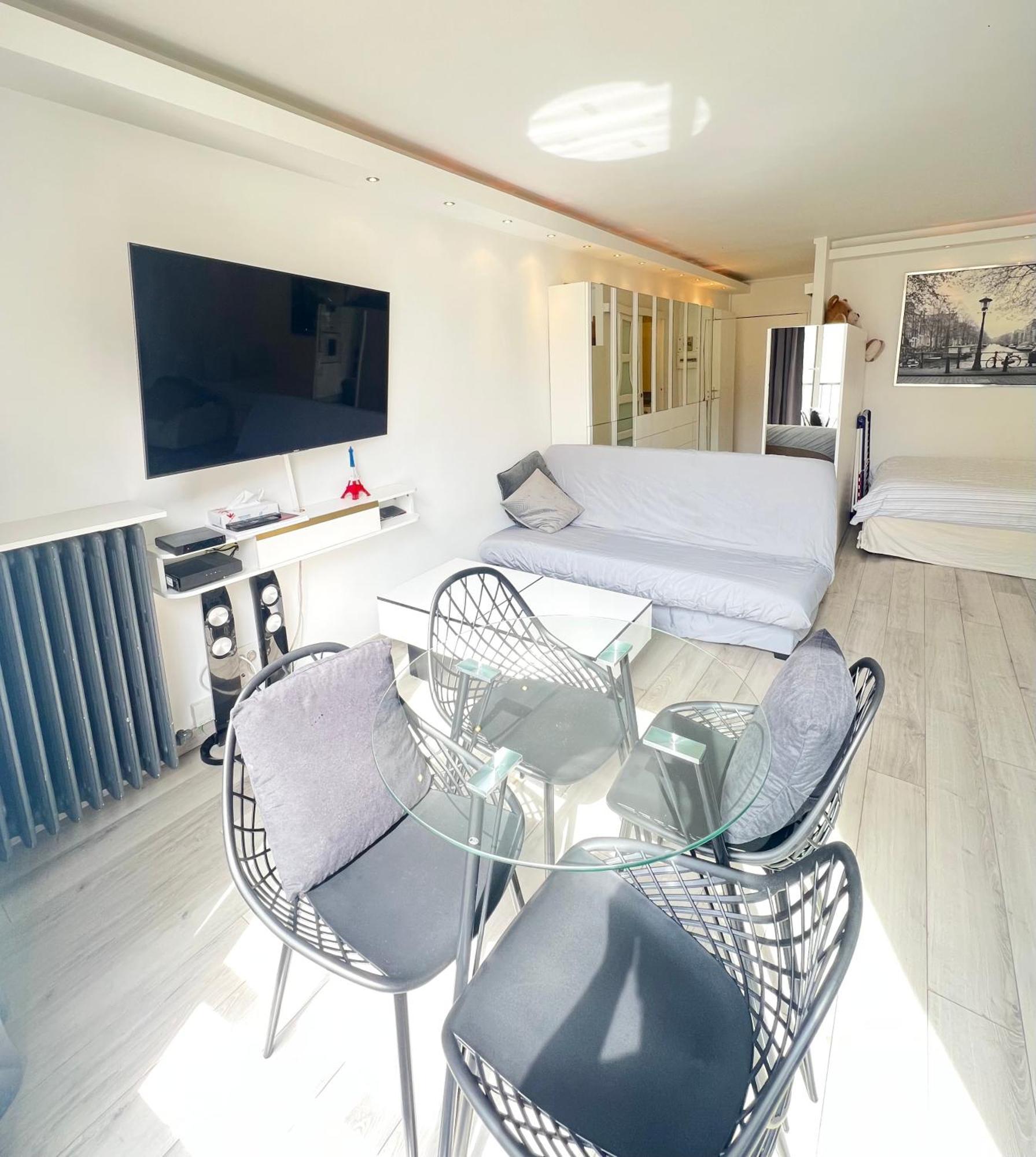 Appartamento Like Arc De Triomphe, Champs élysées, Tour Eiffel Parigi